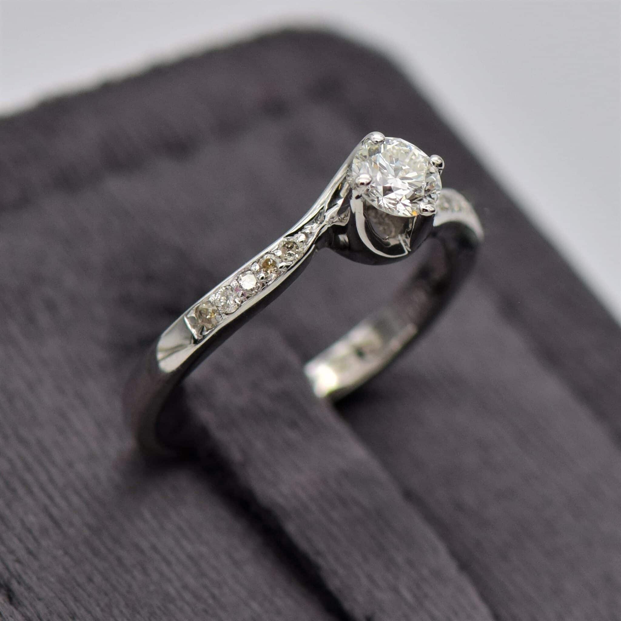 Diamond Buyers Selling Diamond Rings For Cash Sell Ring For Cash