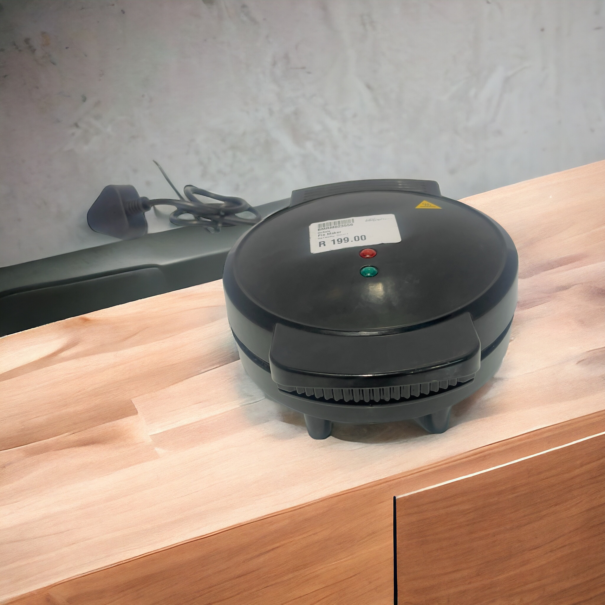 Safeway waffle maker round Pie Maker Cash Converters