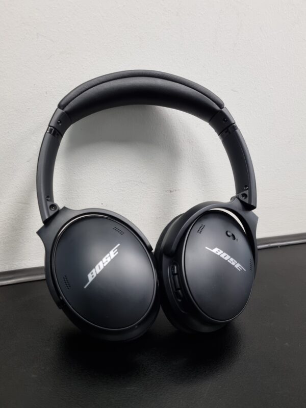 Bose Quiet Comfort 45 Wireless OverEar Noise Cancelling Headphones