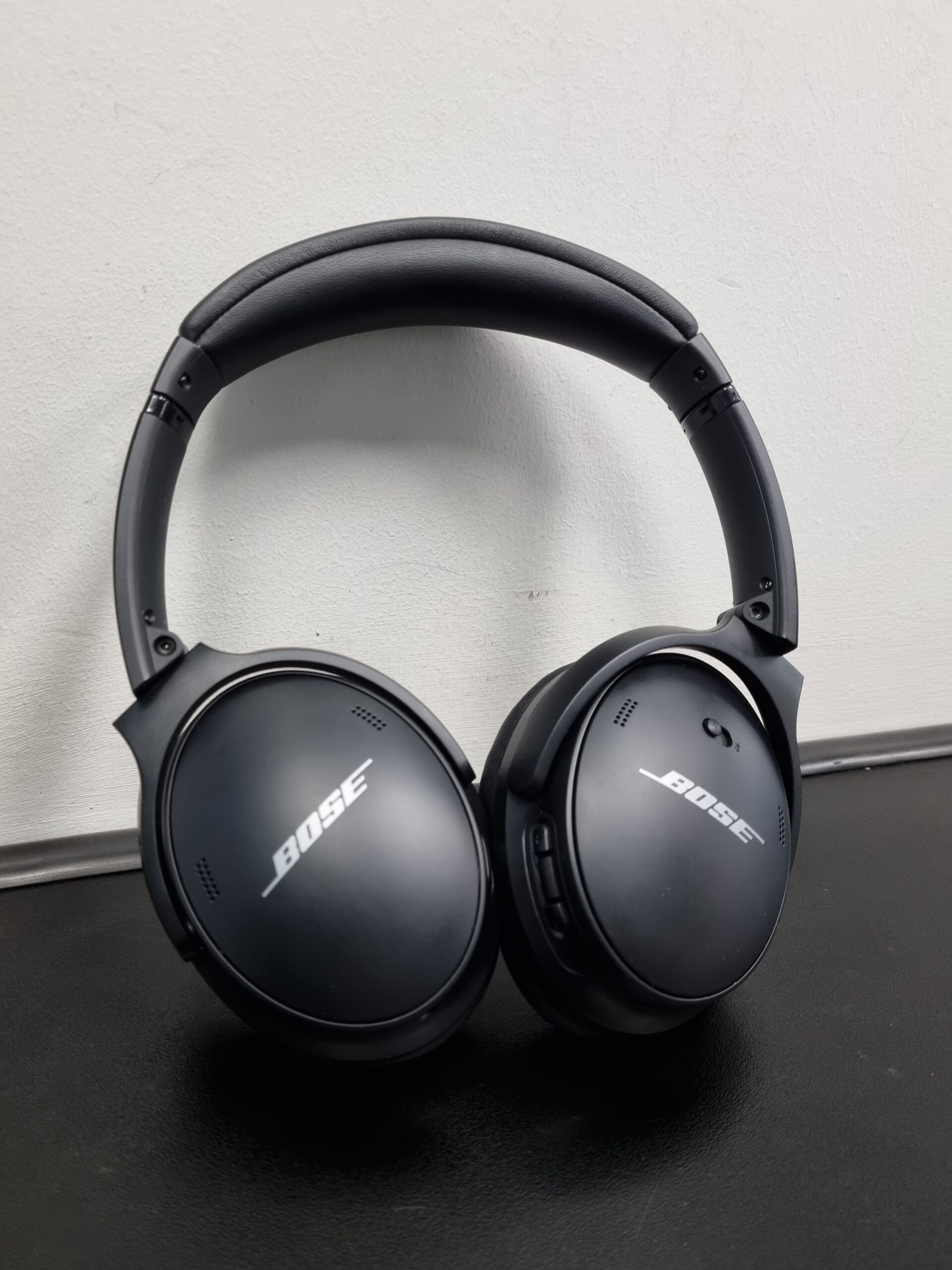 Bose Quiet Comfort 45 Wireless OverEar Noise Cancelling Headphones