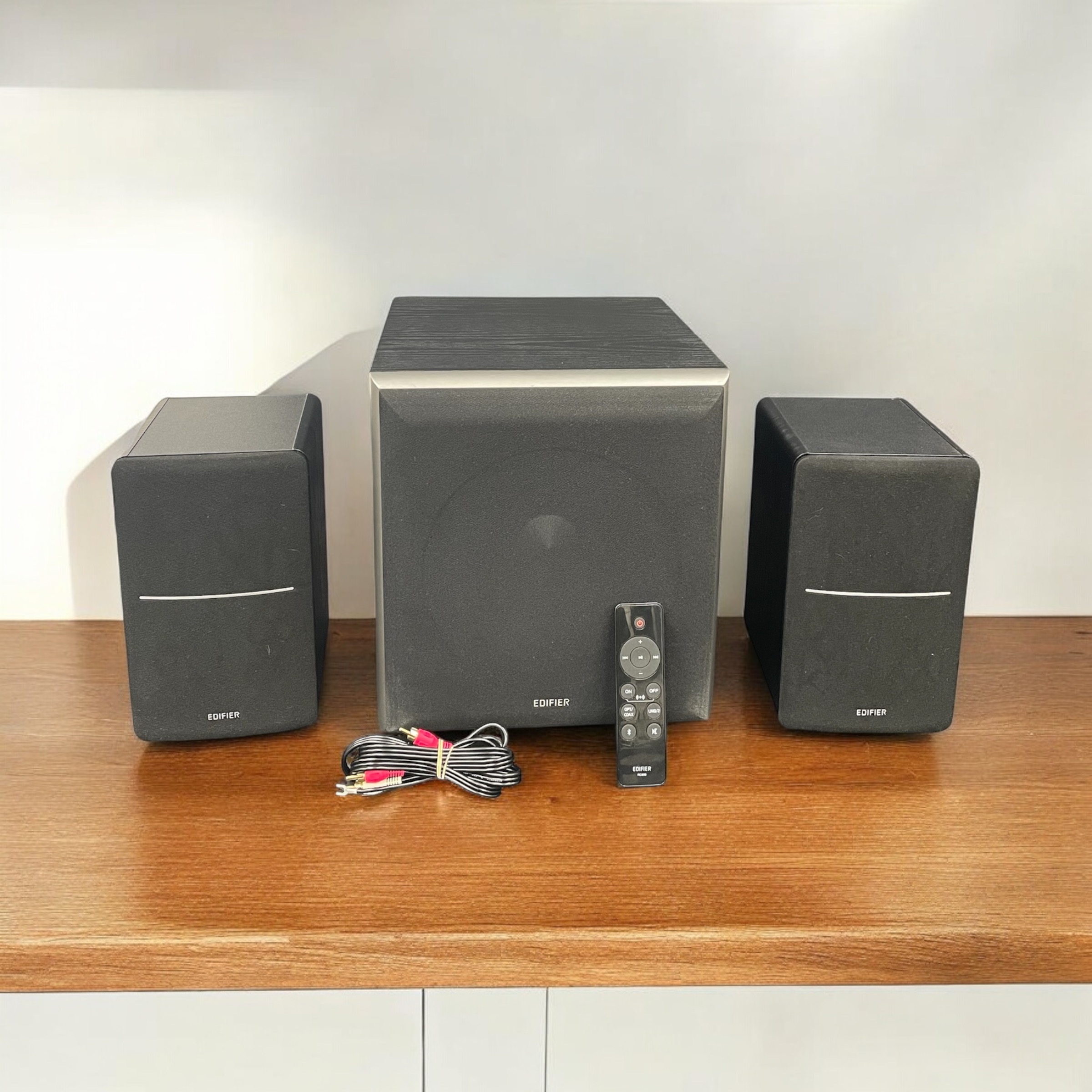 Edifier R1280dbs Speakers & T5 Powered Sub Cash Converters