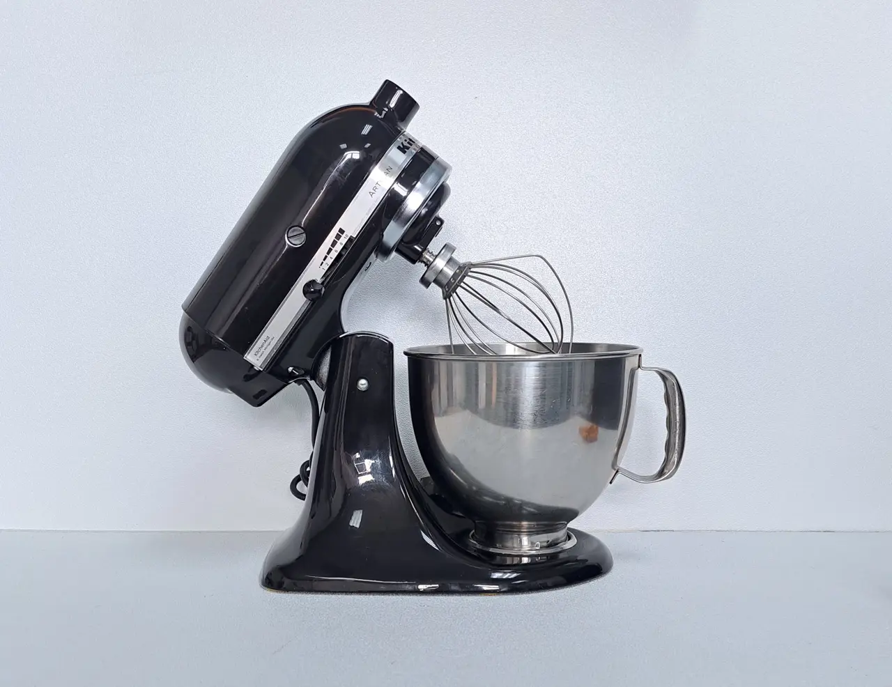 KitchenAid Artisan ブラック Kitchenaid Artisan Stand Mixer - Black - Cash Converters