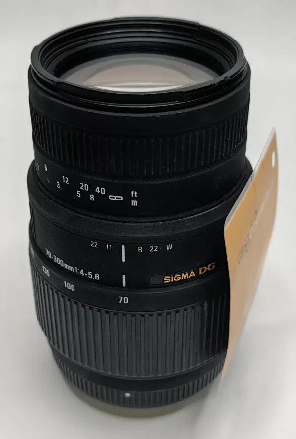 Sigma 70-300Mm F4-5.6 Dg Macro For Nikon - Cash Converters