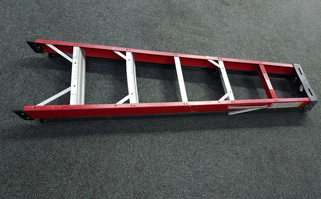 Casled Fibre Glass Step Ladder - Cash Converters