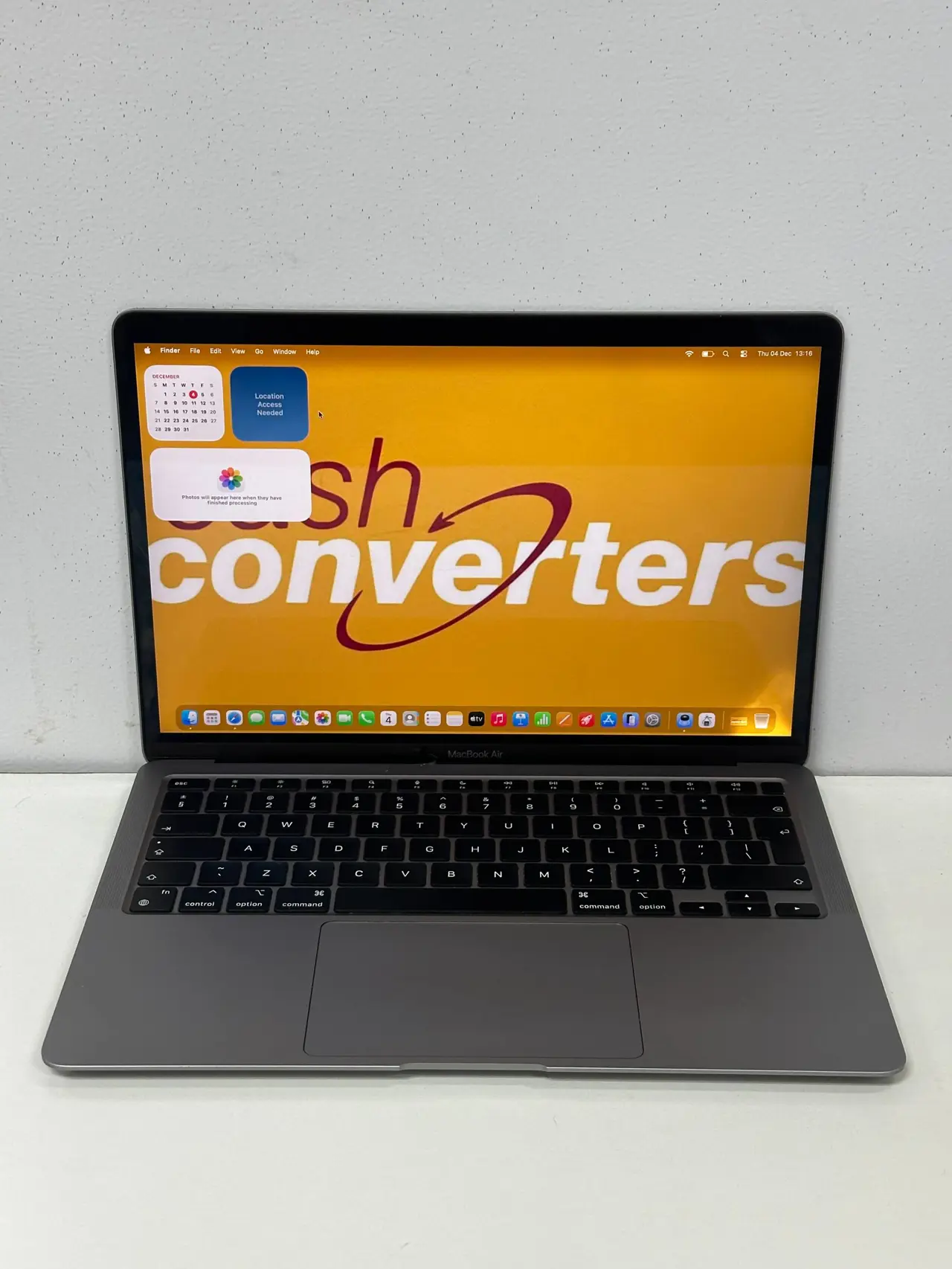 Apple Macbook Air 13-Inch M1 Chip 256Gb 2020- Space Grey - Cash