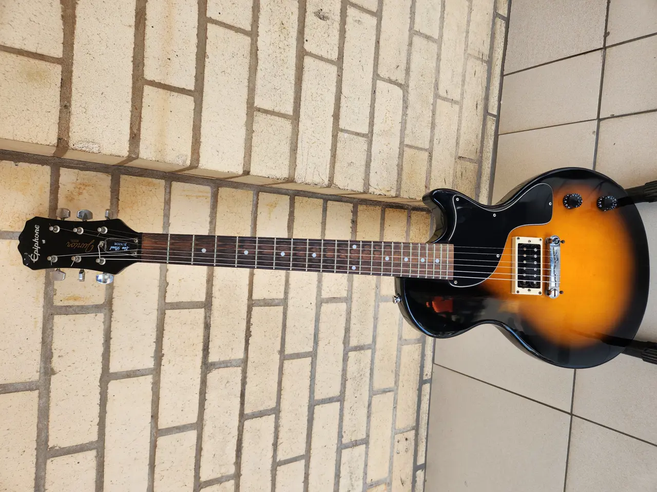 Epiphone Les Paul Junior Electric Guitar - Cash Converters